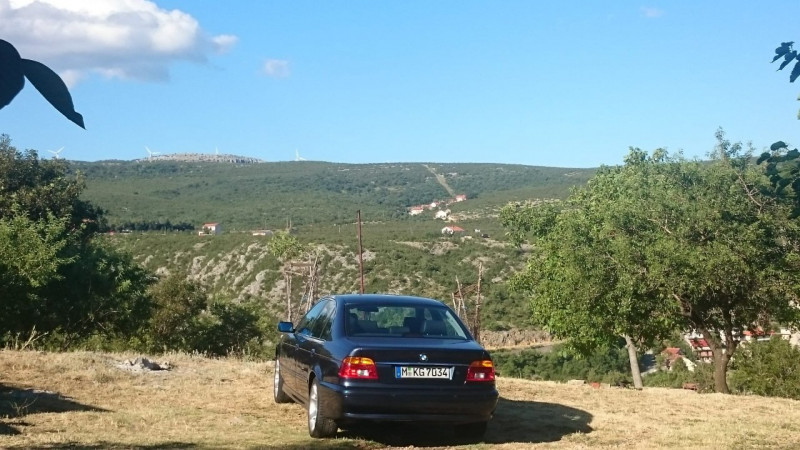 BMW.jpg