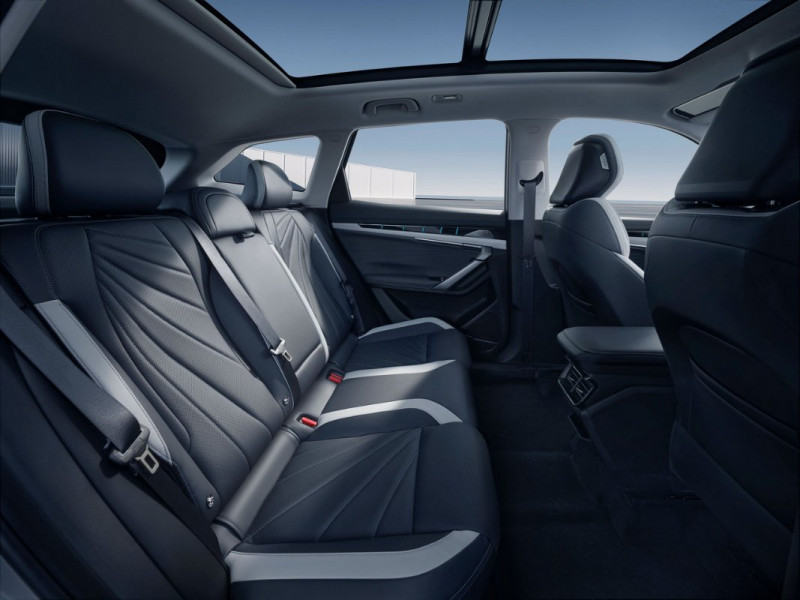 Geely_Starray_new_19.jpg